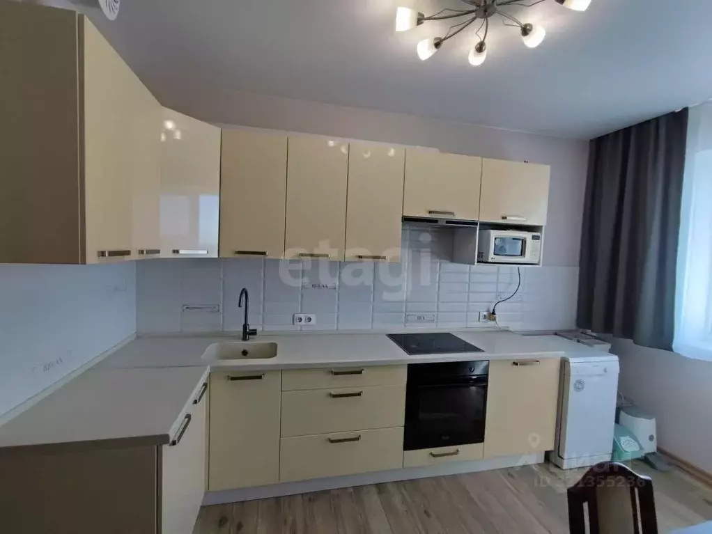 3-к кв. Новосибирская область, Новосибирск ул. Романова, 60/1 (90.0 м) - Фото 1