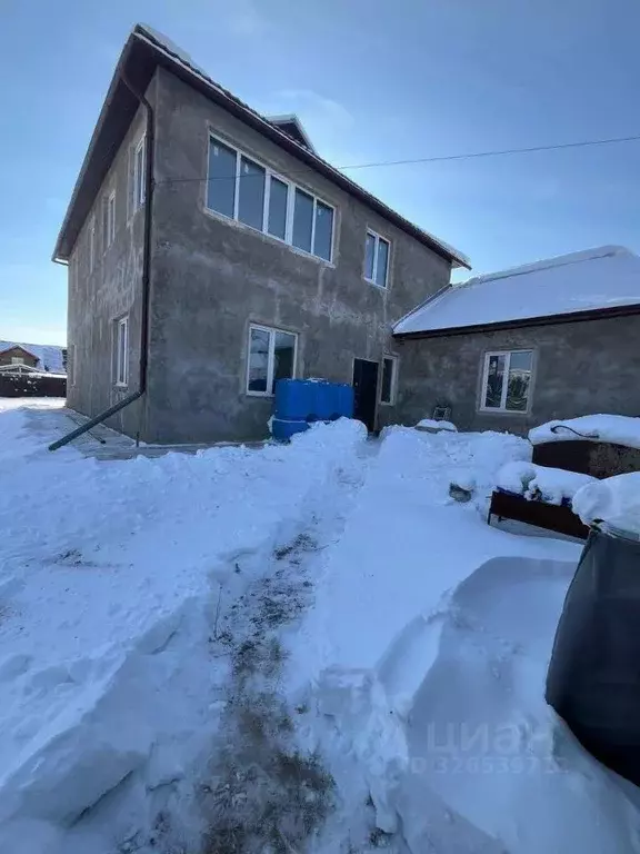 Дом в Саха (Якутия), Жатай городской округ, Жатай рп ул. Молодежная ... - Фото 1