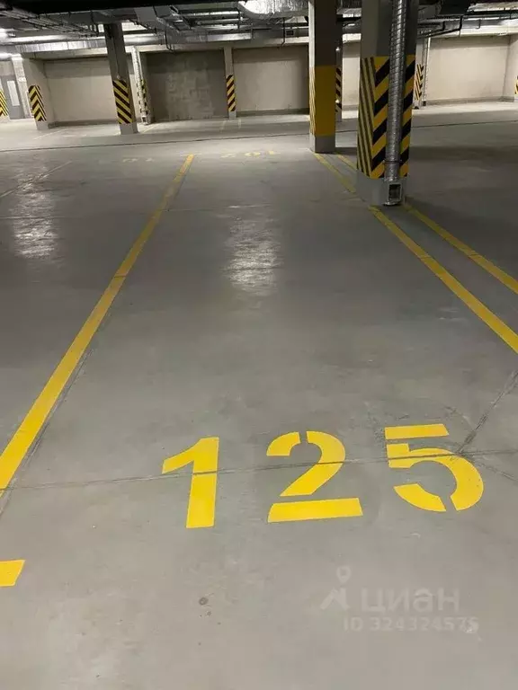 Гараж в Санкт-Петербург Уральская ул., 23 (13 м) - Фото 0