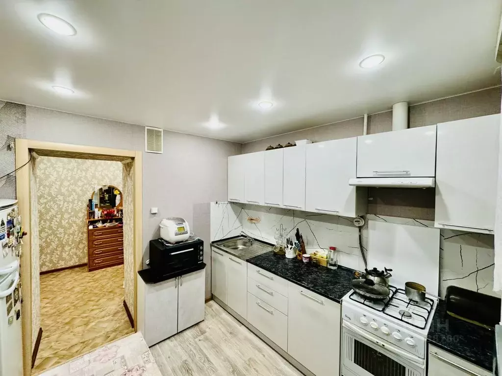 3-к кв. Чувашия, Новочебоксарск Парковая ул., 9 (68.3 м) - Фото 0