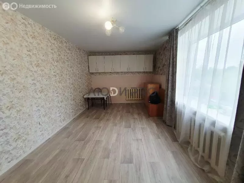 1к в 8-комнатной квартире (17.5 м) - Фото 2