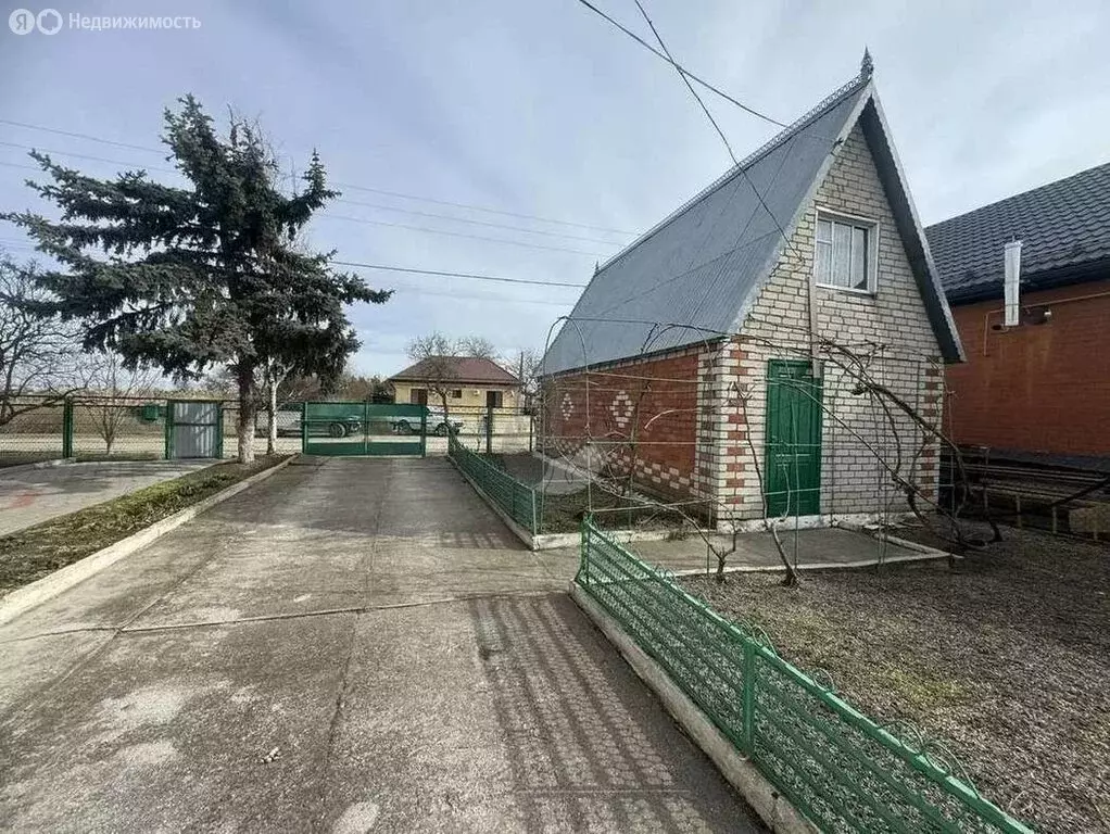 Дом в Приморско-Ахтарск, улица Кирова (197.2 м) - Фото 2