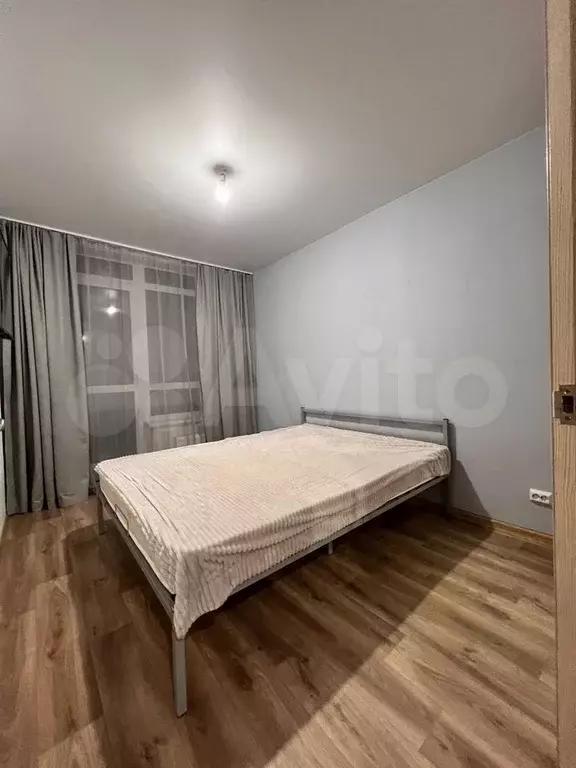 1-к. квартира, 38 м, 4/6 эт. - Фото 0