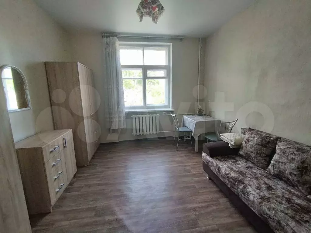 Комната 15 м в 4-к., 4/4 эт. - Фото 0