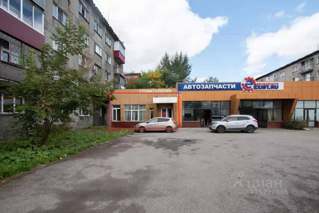 Торговая площадь в Кемеровская область, Новокузнецк просп. Строителей, ... - Фото 1