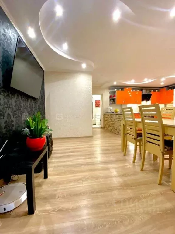 2-к кв. Татарстан, Казань ул. Фатыха Амирхана, 17 (70.0 м) - Фото 2