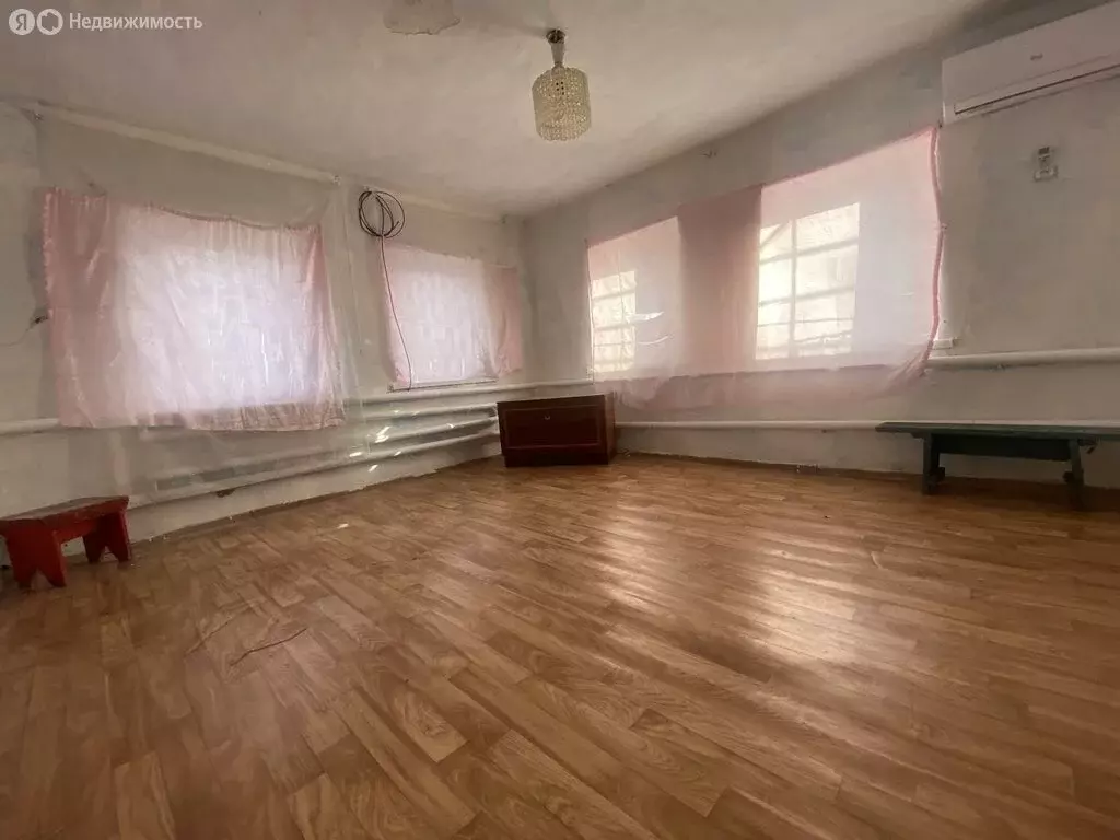 Дом в село Коноково, улица Свердлова, 9 (38 м) - Фото 1