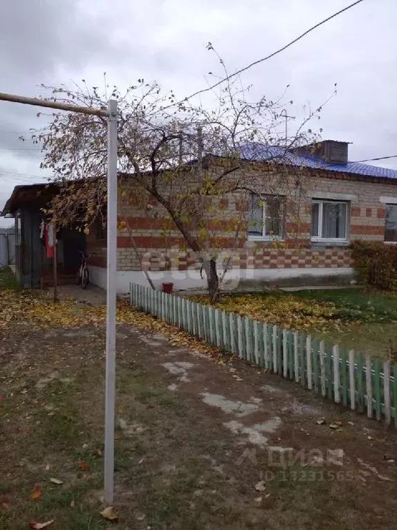 Дом в Челябинская область, Увельский район, с. Хомутинино Лесная ул. ... - Фото 1