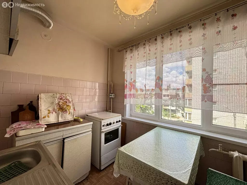 2-комнатная квартира: Астрахань, улица Адмирала Нахимова, 137к1 (44.8 ... - Фото 0