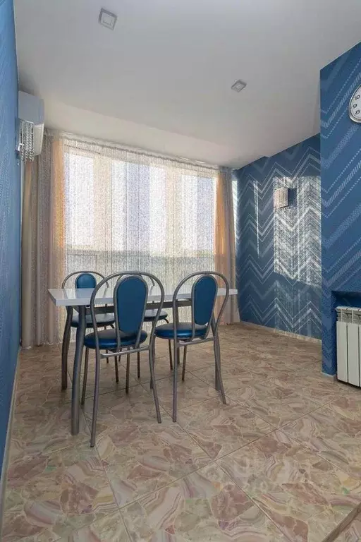 2-к кв. Омская область, Омск Госпитальная ул., 19а (71.0 м) - Фото 2