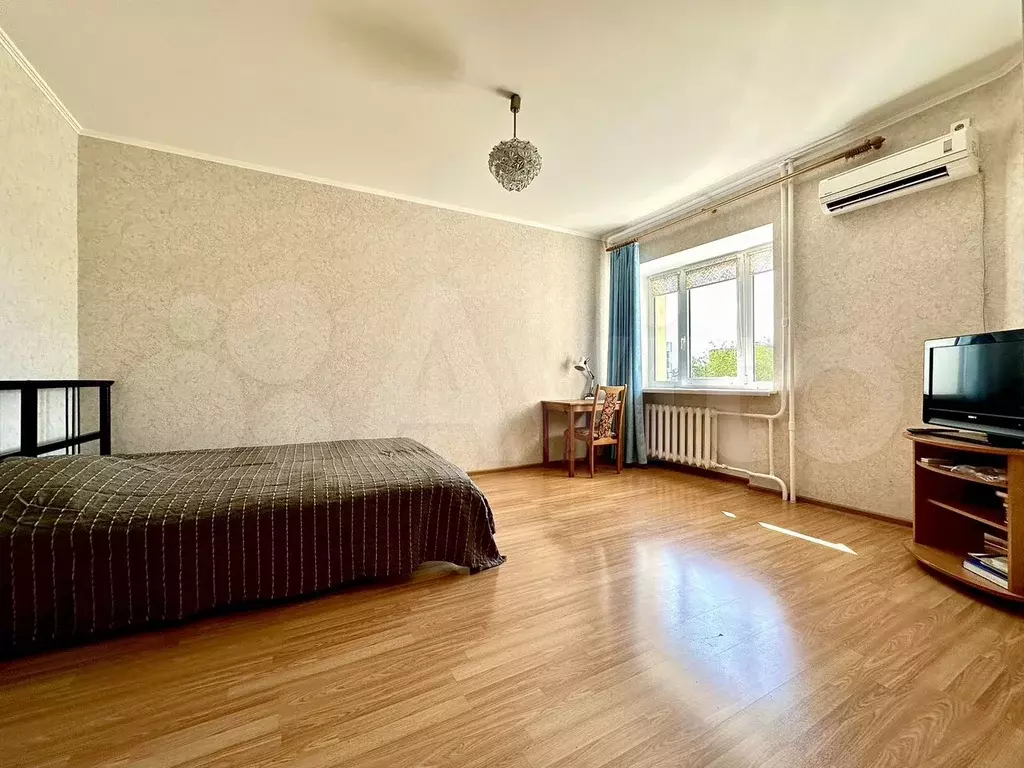 1-к. квартира, 50 м, 5/10 эт. - Фото 1