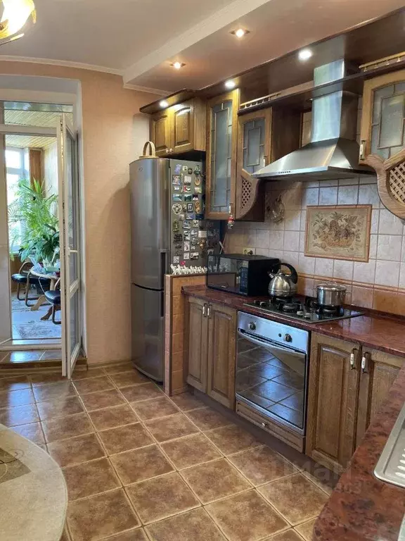 3-к кв. Брянская область, Брянск ул. Ромашина, 37 (106.0 м) - Фото 1