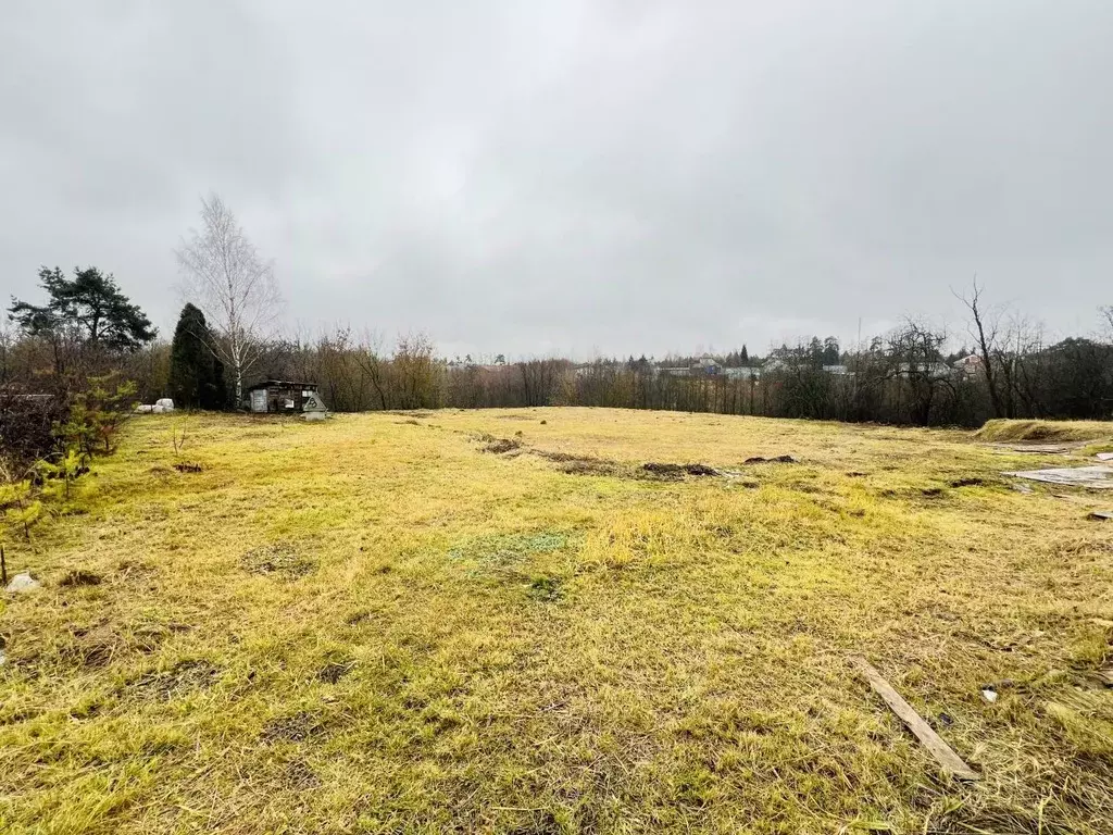 Участок в Московская область, Одинцовский городской округ, д. ... - Фото 1