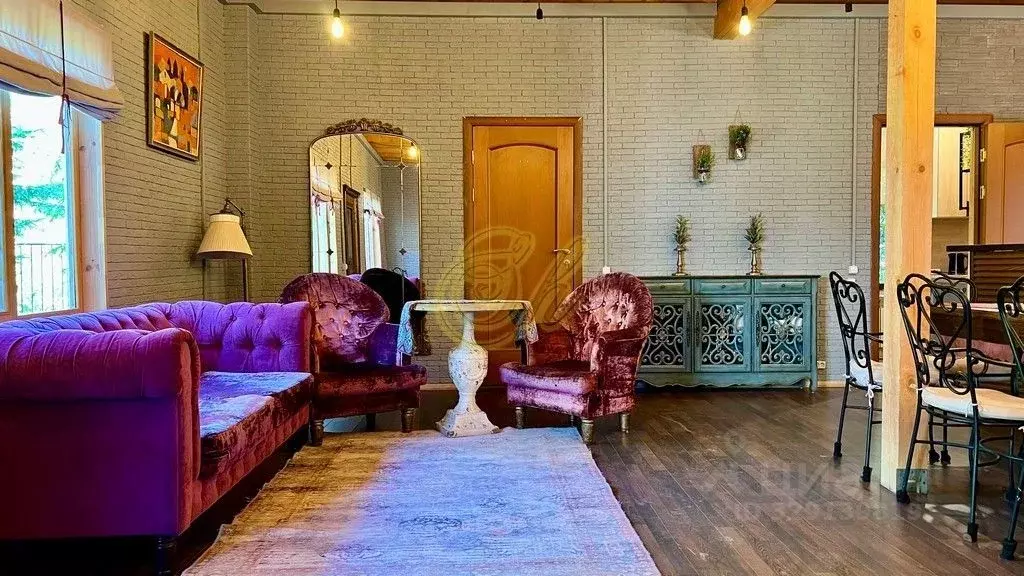 Дом в Москва Марушкинское поселение, д. Крекшино,  (200 м) - Фото 1