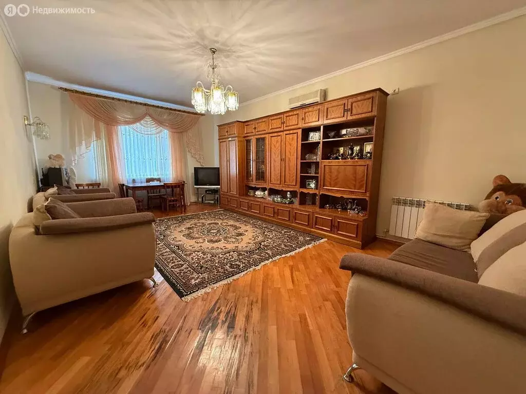 Дом в село Успенское, улица Загвоздкина, 139 (140 м) - Фото 1