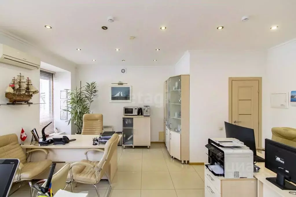 Офис в Тюменская область, Тюмень ул. Мельникайте, 96 (30 м) - Фото 2