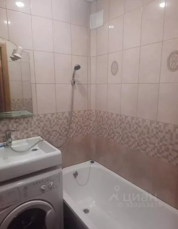 2-к кв. Курская область, Курск ул. 50 лет Октября, 155А (49.0 м) - Фото 0