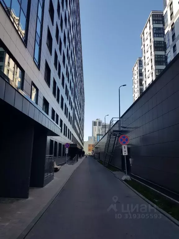 Гараж в Санкт-Петербург ул. Парфеновская, 17 (14 м) - Фото 0