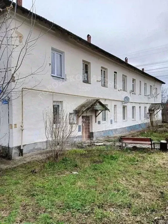 2-к кв. Калужская область, Бабынинский муниципальный округ, Воротынск ... - Фото 1