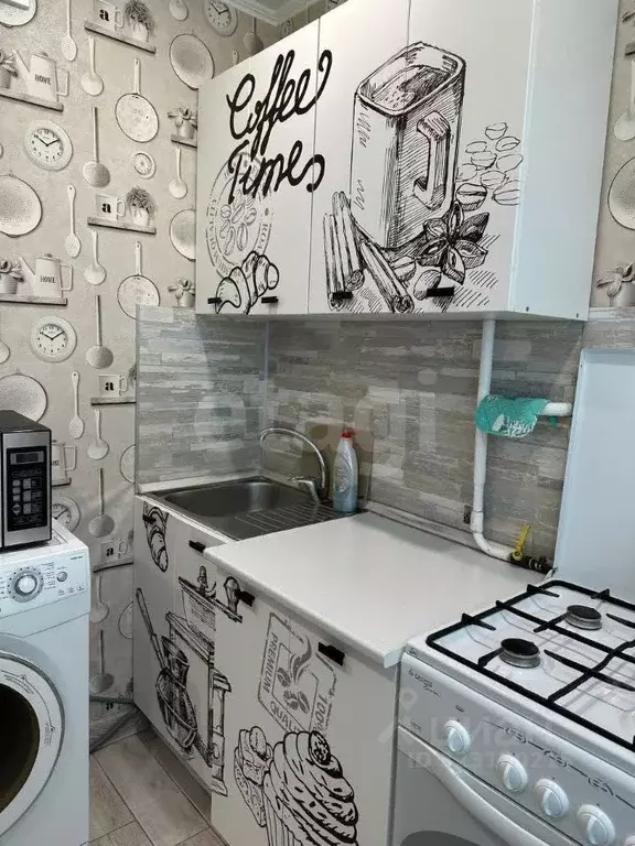 2-к кв. Тюменская область, Тюмень Текстильная ул., 15 (45.1 м) - Фото 0