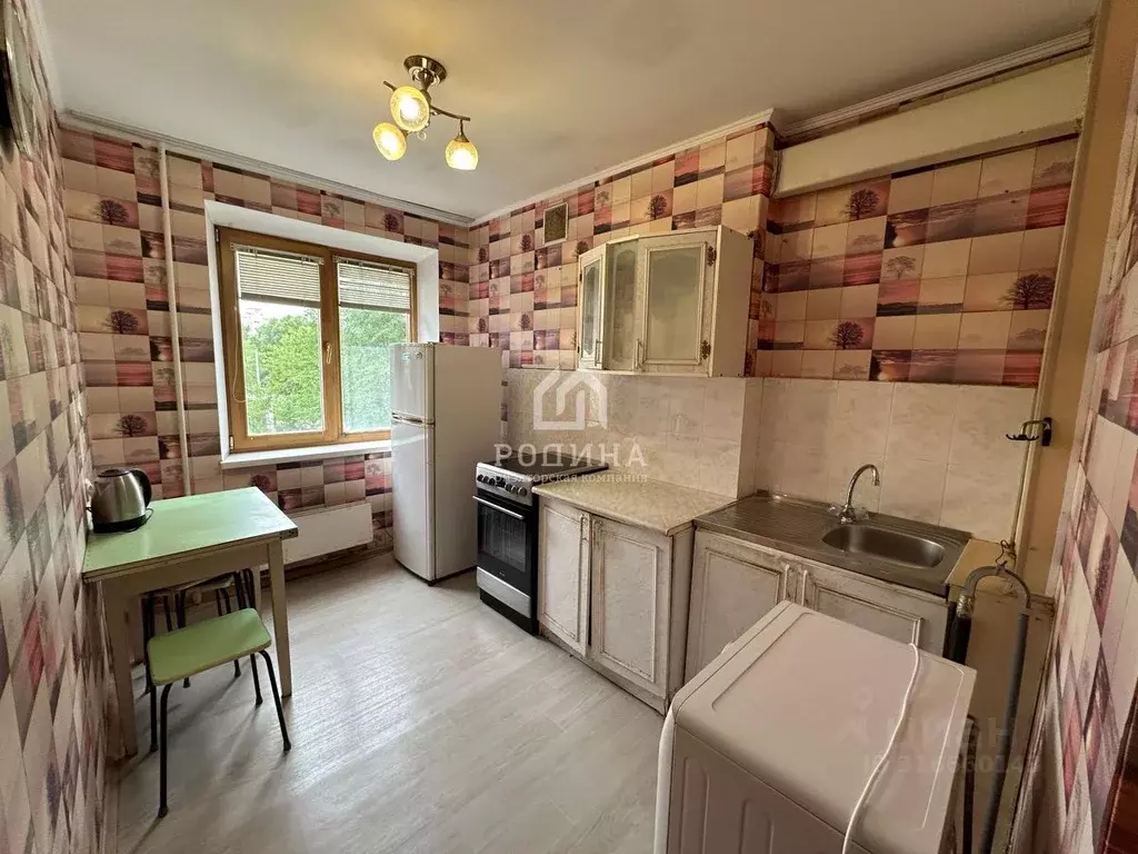 3-к кв. Хабаровский край, Комсомольск-на-Амуре Магистральное ш., 27к3 ... - Фото 0