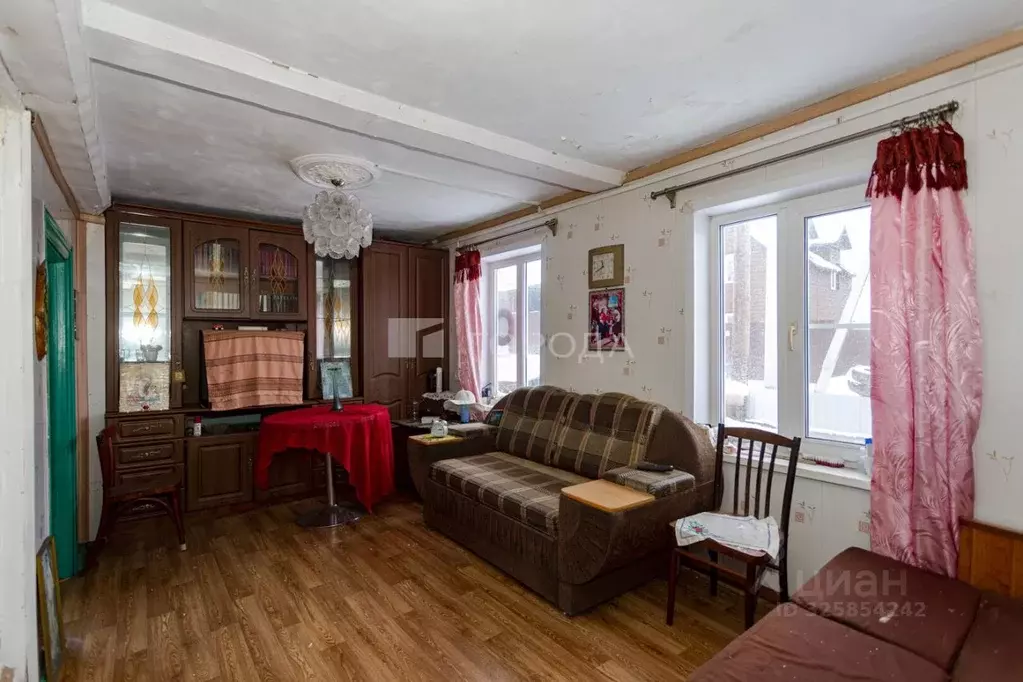 Дом в Кемеровская область, Новокузнецк ул. Макаренко, 13 (30 м) - Фото 1