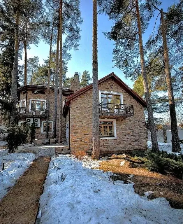 Коттедж в Московская область, Одинцовский городской округ, д. Жуковка ... - Фото 1