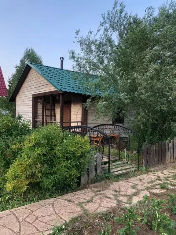 Дом в Башкортостан, Иглинский район, Ивано-Казанский сельсовет, д. ... - Фото 1