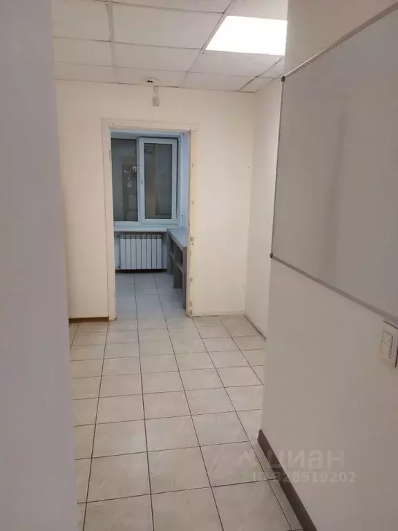 Помещение свободного назначения в Брянская область, Брянск просп. ... - Фото 2