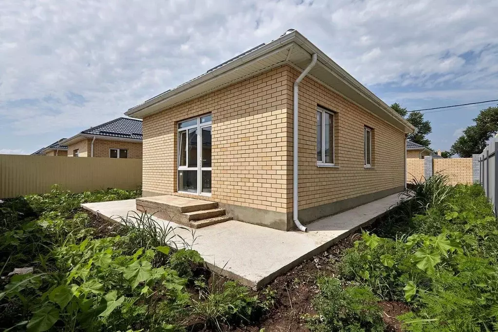 Дом в Краснодарский край, Краснодар Крепость кп, ул. Курчанская, 1 (42 ... - Фото 1