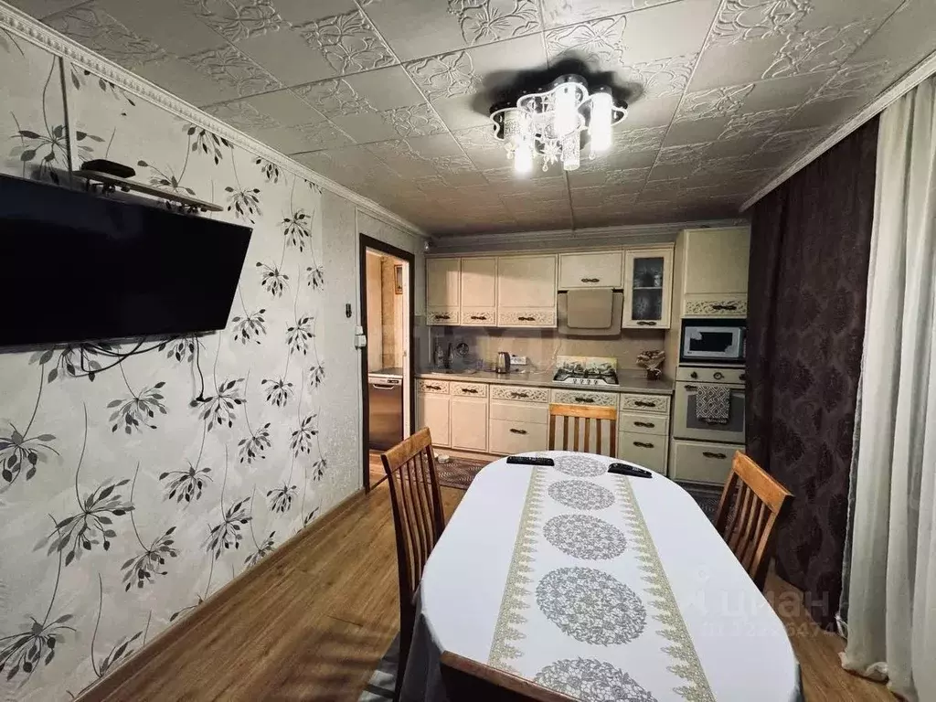 Дом в Ямало-Ненецкий АО, Салехард ул. Сенькина, 59 (100 м) - Фото 1