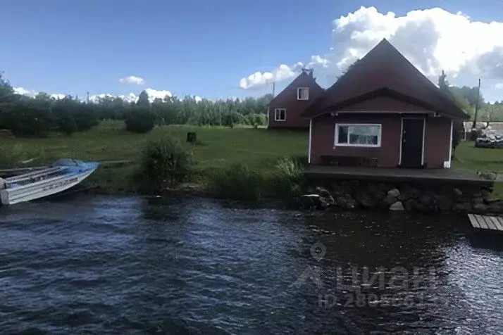 Дом в Карелия, Медвежьегорский район, Толвуйское с/пос, д. ... - Фото 0