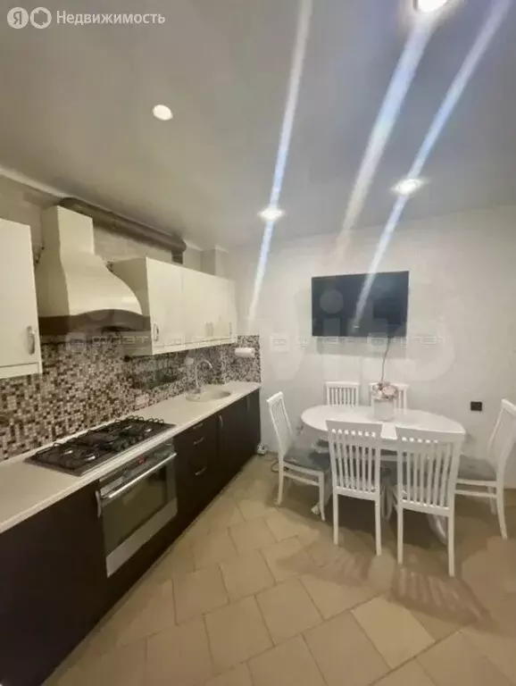 2-комнатная квартира: Казань, улица Фрунзе, 9А (79.6 м) - Фото 2