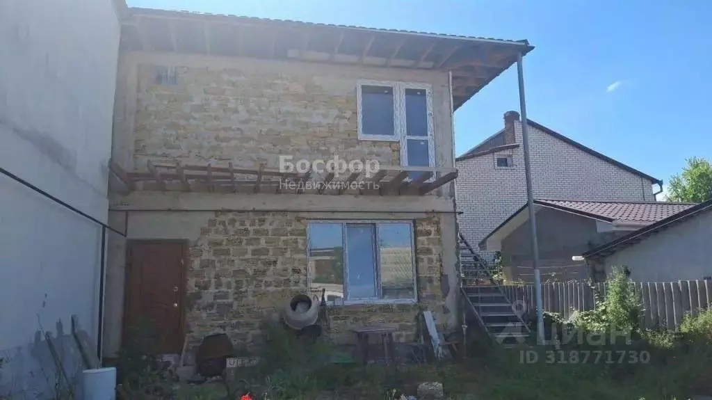 Дом в Крым, Феодосия ул. Партизанки Прокопенко, 11 (200 м) - Фото 0