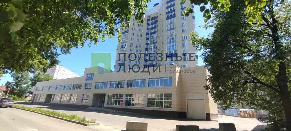 3-к кв. Орловская область, Орел пл. Поликарпова, 20 (107.2 м) - Фото 0