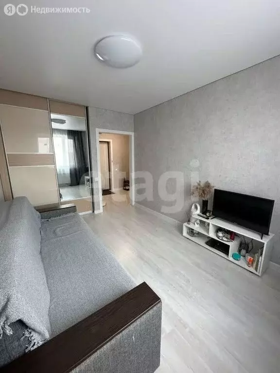 1-комнатная квартира: Тюмень, Тальниковая улица, 3 (36 м) - Фото 2