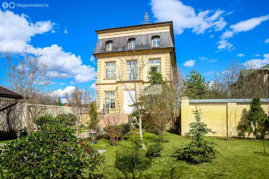 Дом в Одинцовский городской округ, село Усово (800 м) - Фото 2