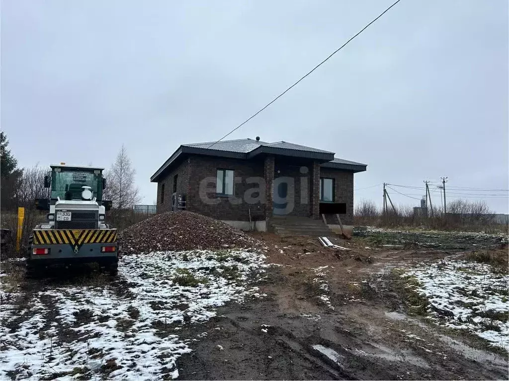 Дом в Башкортостан, Уфимский район, Дмитриевский сельсовет, д. ... - Фото 2