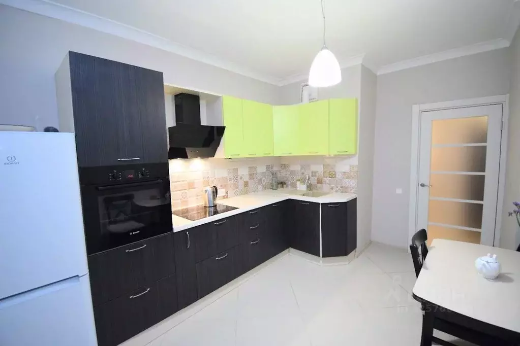 2-к кв. Московская область, Красногорск ул. Игоря Мерлушкина, 4 (65.0 ... - Фото 1