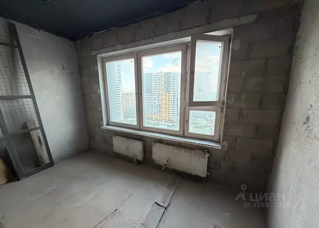 Гараж в Москва пос. Коммунарка, ул. Бачуринская, 7к2 (8 м) - Фото 0