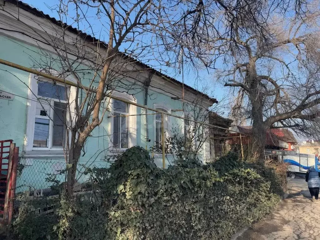 Торговая площадь в Крым, Феодосия ул. Октябрьская, 2 (23 м) - Фото 1