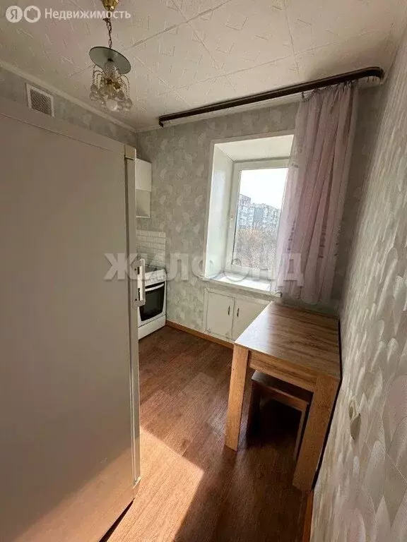 1-комнатная квартира: Кемерово, улица Попова, 7 (32 м) - Фото 1