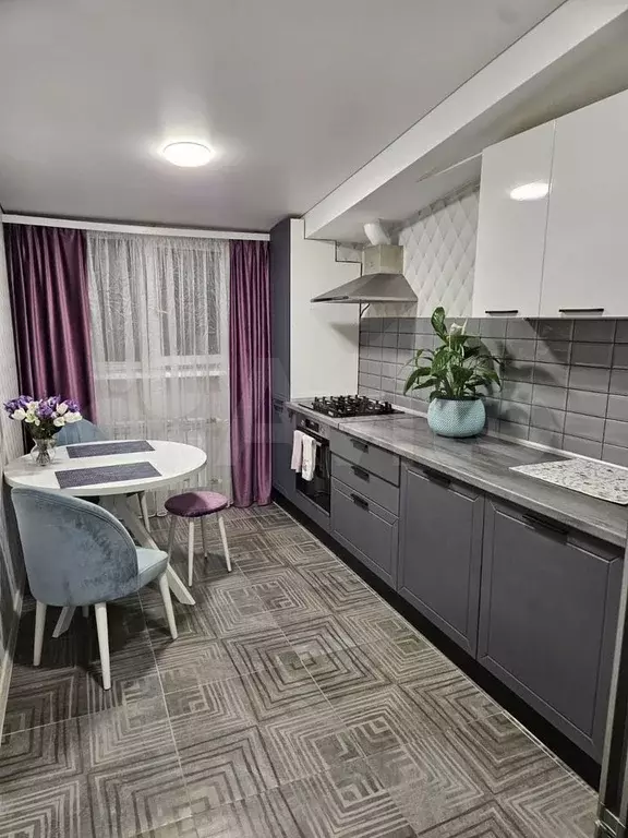 1-к. квартира, 50 м, 5/5 эт. - Фото 0