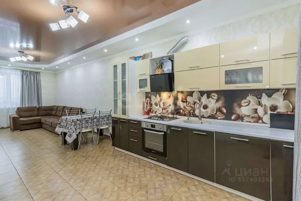 Дом в Тюменская область, Тюмень Когалымская ул. (150 м) - Фото 0