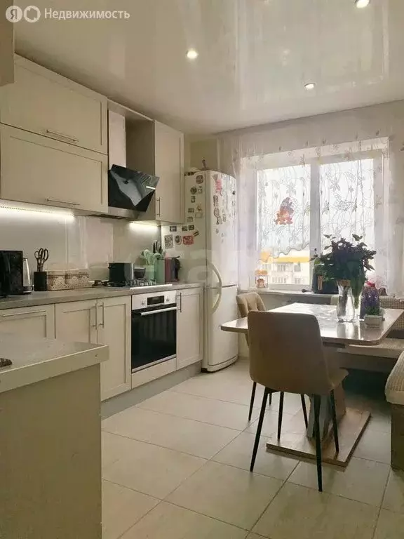 3-комнатная квартира: Брянск, улица Романа Брянского, 5 (66 м) - Фото 2