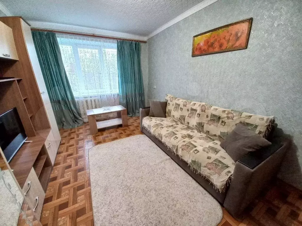 Комната 44 м в 2-к., 2/5 эт. - Фото 1