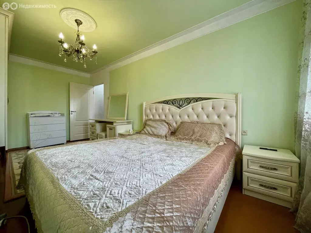 3-комнатная квартира: Нальчик, улица Ю.А. Гагарина, 26 (72 м) - Фото 1