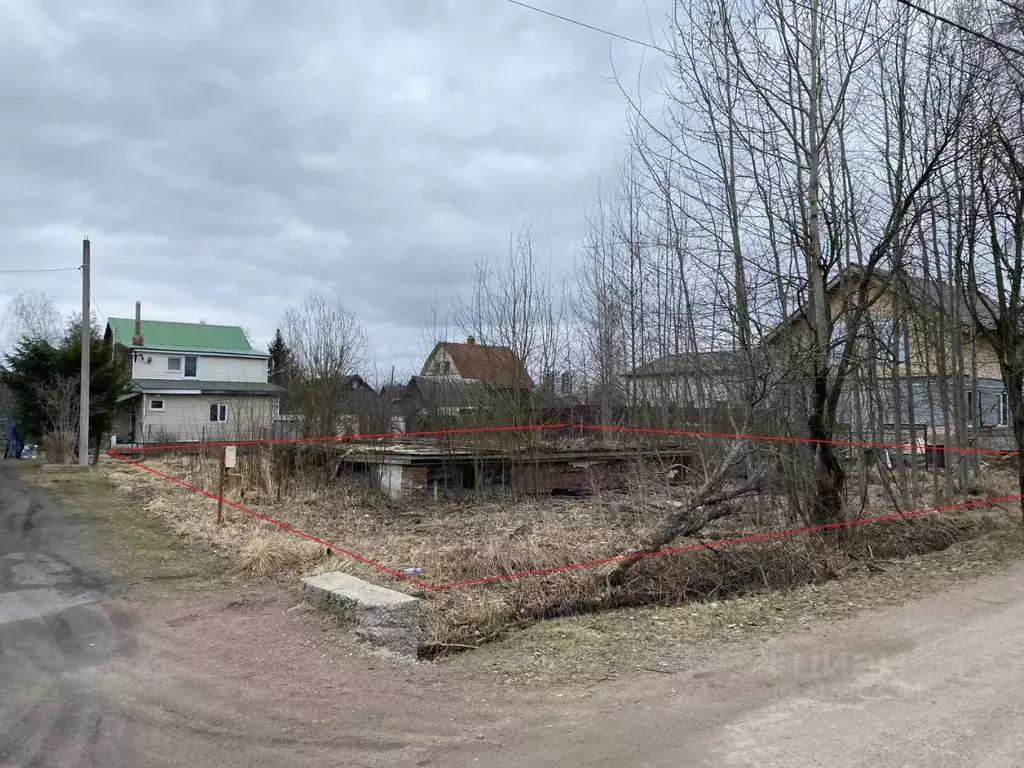 Участок в Санкт-Петербург, Санкт-Петербург, Петергоф ул. Солнечная, ... - Фото 0