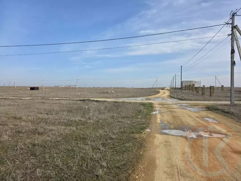 Участок в Крым, Сакский район, Суворовское с/пос, с. Каменоломня ул. ... - Фото 1