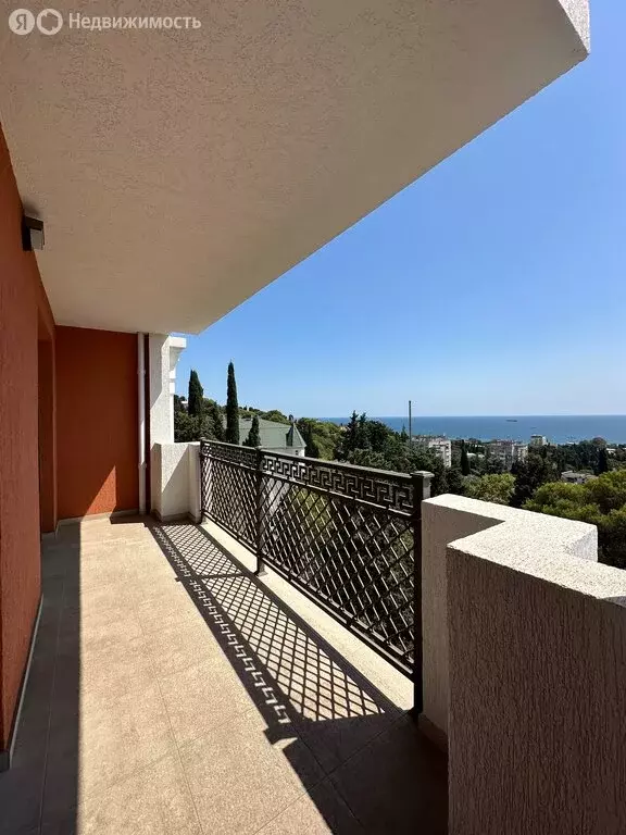 2-комнатная квартира: Ялта, улица Щорса, 10В (54.8 м) - Фото 1